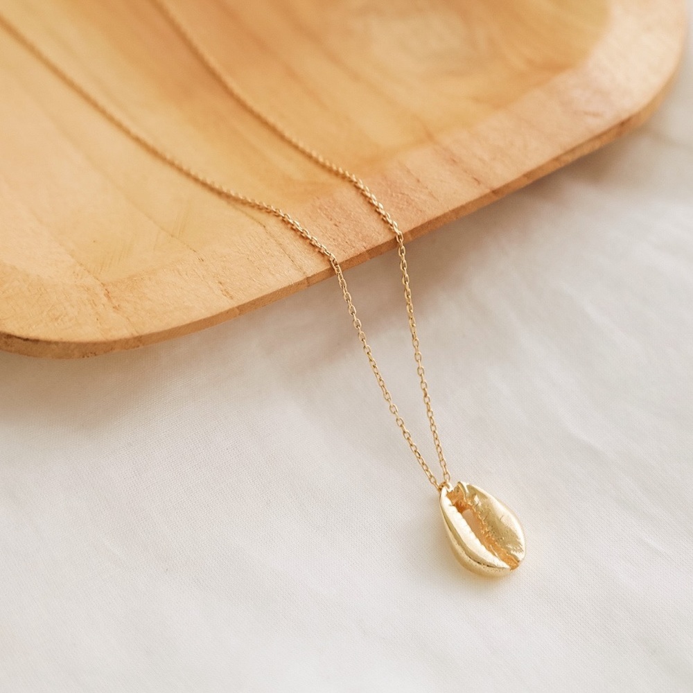 Cowrie Shell Necklace | 925 Silver - Picture 2 of 8